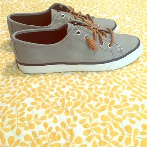 Sperry Sneakers